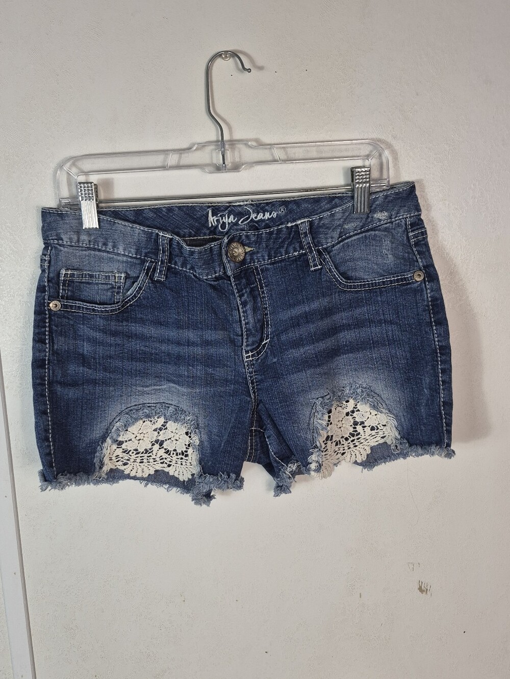 Ariya Blue Denim Shorts Lace Trim Embroidered Juniors 11/12
